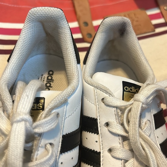 Adidas Superstar Shoes - US Women 7 - Picture 9 of 10